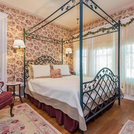Bed and Breakfast Kingsley House Fennville Экстерьер фото