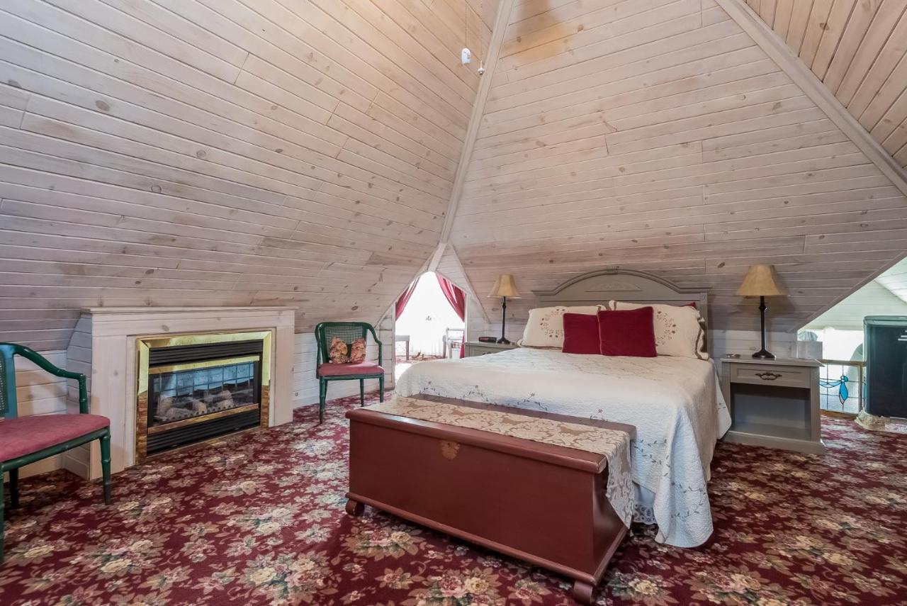 Bed and Breakfast Kingsley House Fennville Экстерьер фото